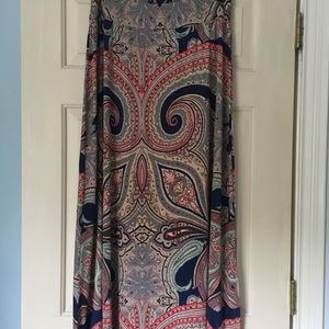 Paisley print maxi skirt. Multi-color